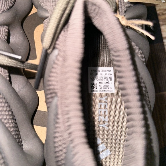 NWT - Yeezy Boost 450 - Cinder- Size 12 - Picture 9 of 11